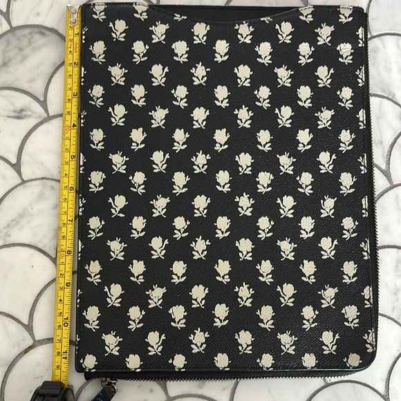 Coach black and white floral tech case - Picture 8 of 9